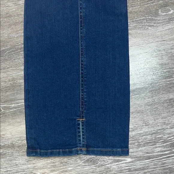 Duluth Trading Co 16x31 Women's Asset Management Demi Bootcut Jeans #bootcut - Picture 9 of 13